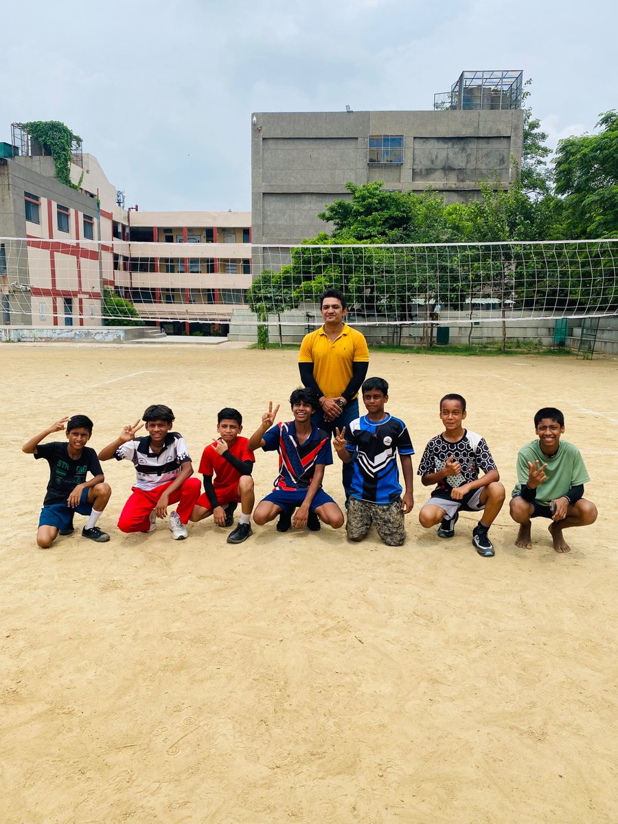 AAtsbv's tweet photo. Hard work accelerates the process of turning dreams into reality.
Congratulations 💐
Senior Volleyball Team got 1st 🥇 position in Zonal Competition.

Sub - Junior Volleyball Team got 1st 🥇 position in Zonal Competition.
@gupta_rekha 
@CMODelhi 
@ashishsood_bjp 
@Dir_Education https://t.co/JIgGBcsPdM