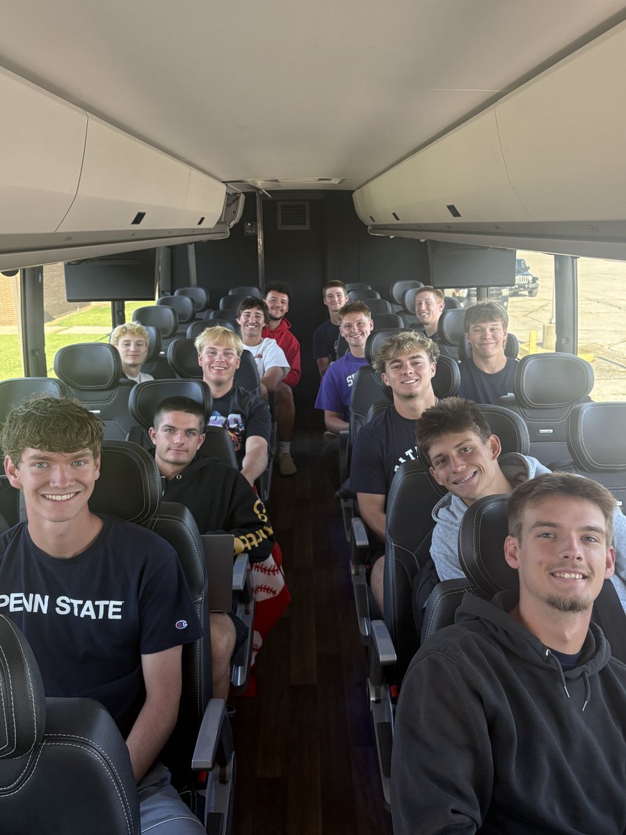 Post346's tweet photo. Post 346 heading to Lexington for the American Legion Great Lakes Regional.  We appreciate all the support this season.  Good luck to our team.  #Wayne 

Follow at https://t.co/zmVAlegcRS https://t.co/nFFwtOu78F