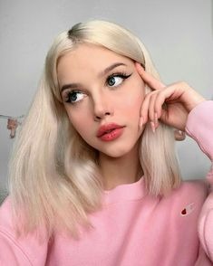 jam74676's tweet photo. New chapter begins 🦋 🌈 🌙 https://t.co/aYSJnFAvkf