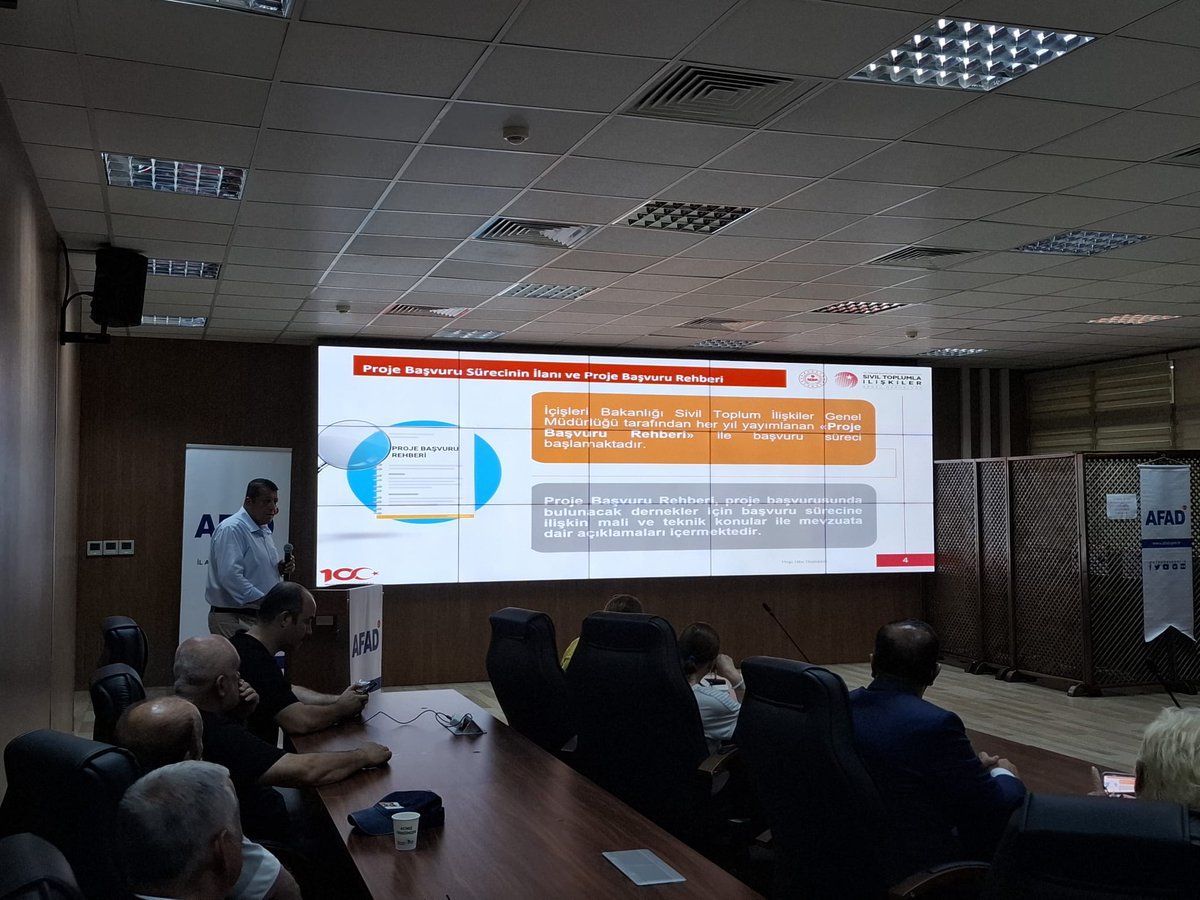 adanaistim's tweet photo. Valimiz Sayın Mustafa YAVUZ' un talimatları doğrultusunda İŞTE BİRLİK, GÜÇTE BİRLİK: ADANA KAMU-STK İŞ BİRLİĞİ PROJESİ' nin ilk tanıtım toplantısı Adana İl Afet ve Acil Durum Müdürlüğümüz ve ilgili derneklerimizin katılımı ile GAMER toplantı salonunda gerçekleştirildi. https://t.co/vrzJniw0O1