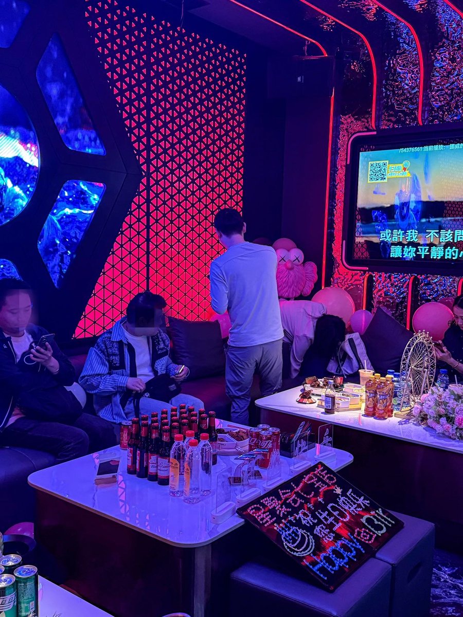 LakiaMicaldld's tweet photo. Sing your heart out at KTV tonight! Hit the mic, belt your favorite tunes, and let the good vibes roll with pals—no need to be perfect, just have fun! https://t.co/LGPriECfNs