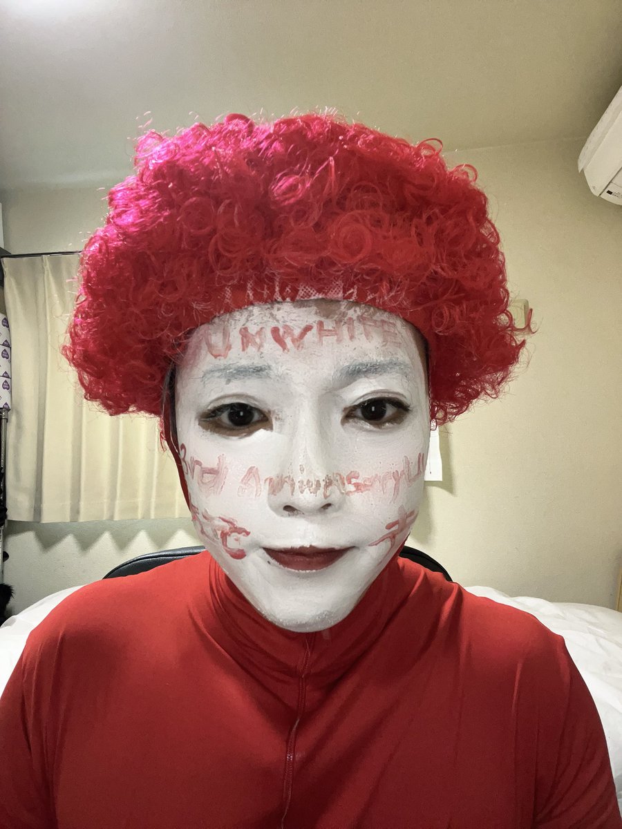 akito_UW_'s tweet photo. UNWHITE赤色担当あきとです‼️
明日名古屋Reny limitedにてワンマンライブします！
当日券無料なのでまだ見た事無い方もある方も是非お待ちしております⤴︎⤴
貴方の時間を後悔させない時間にします
気をつけてお越しください🫶 https://t.co/sBQX40RKGh