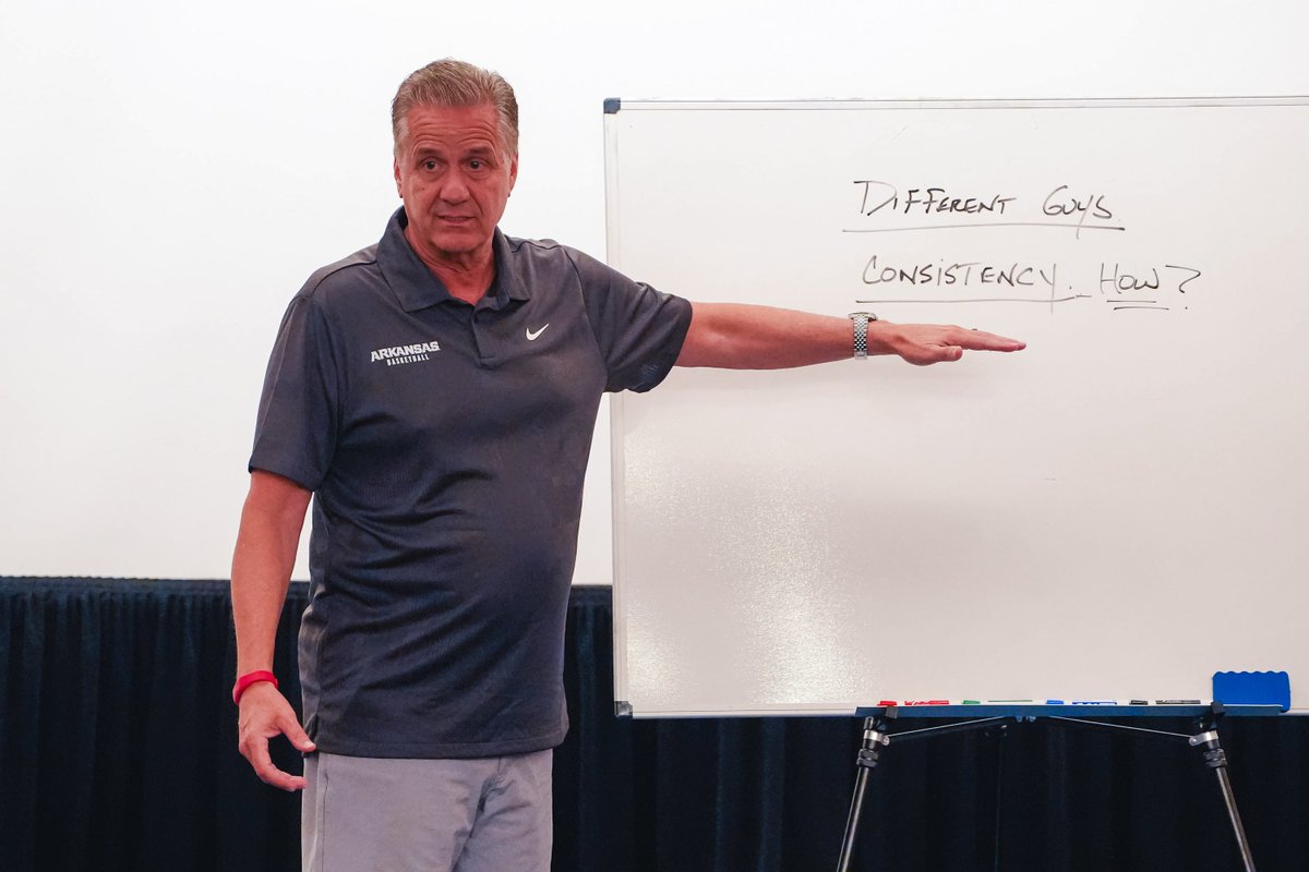 RazorbackMBB's tweet photo. WE’VE GOT ONE MORE IN US. 🐗

Last Summer League game today at 11AM CT against the University of Calgary Dinos on FloSports. 🦖 https://t.co/kOcO8Y6ckv