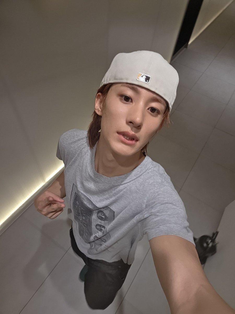 summerwherever's tweet photo. พี่แอนตันกับน้องกาวอนมาลงรูปวันเดียวกันเลย 🥺🥺🤲🤲 https://t.co/OW7DhDy4tj
