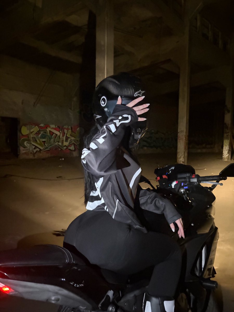 Trenaeaffair's tweet photo. ride or die https://t.co/4X7zqPSnpP