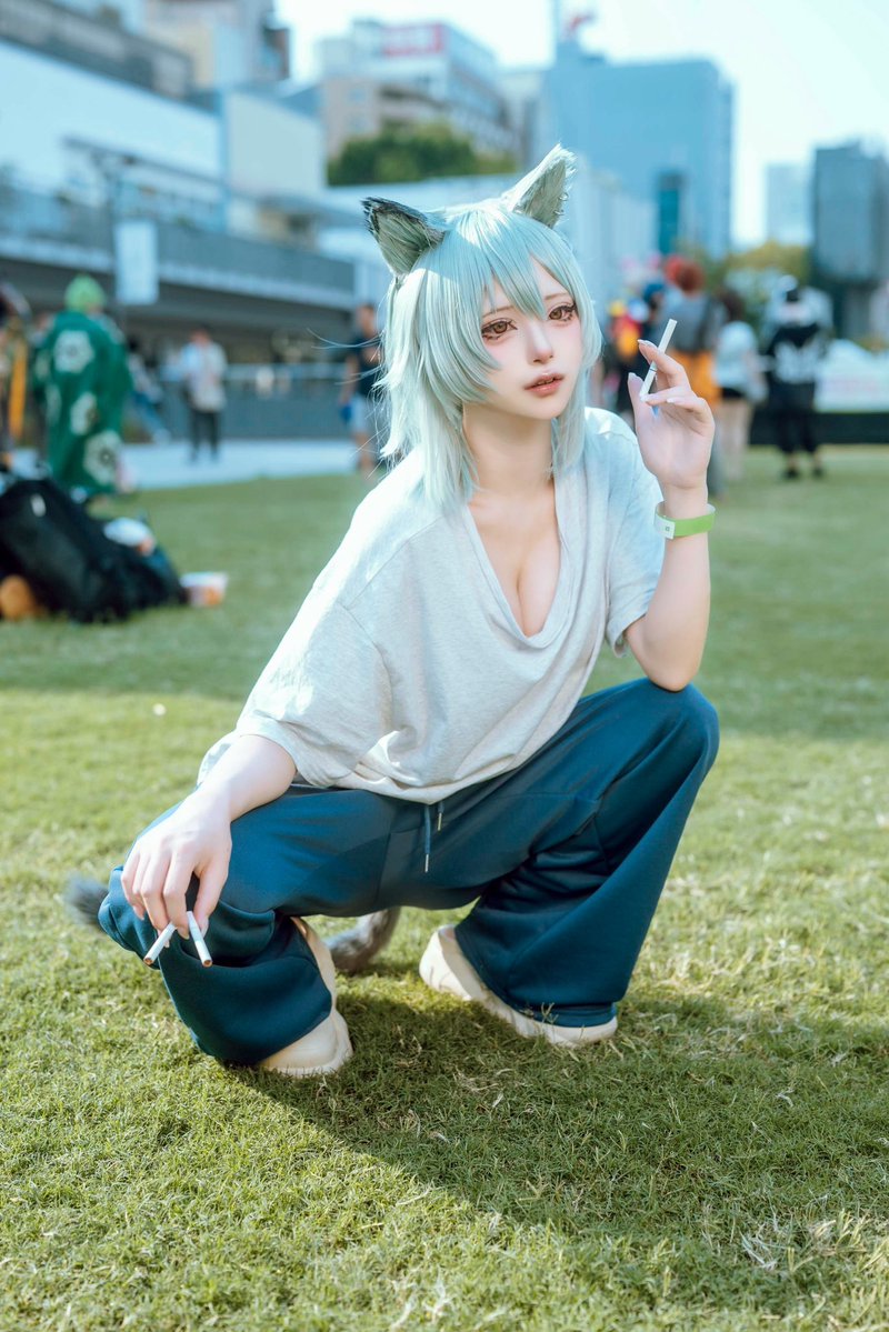 ocha1412's tweet photo. RT @aoyanagi_cos: ヤニねこ🚬 https://t.co/p36FRx3iil