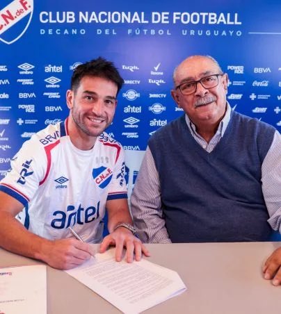 Buysan's tweet photo. 📌 Se retira Nico Lodeiro. 

Acaba de comunicárselo al plantel. 

Ya no entrena con el equipo y no estará ante @bostonriver.  

@ElEspectadorUy https://t.co/VrGbMfdp0L
