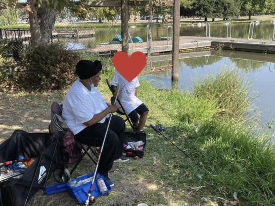 NatalieCrue's tweet photo. FAM!
Next month, We're hosting a FREE community family fishing day in my local community!🎣
Over 250+ kids and their families signed up
And I need your support AND help.
We are about $6k short (due to funding cuts) and still need about 140 fishing poles/tackle boxes.
Links below...