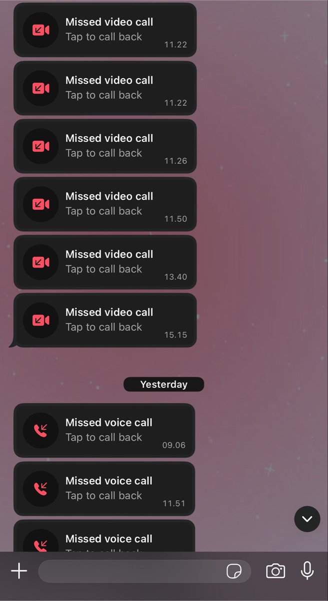 itsmendys_'s tweet photo. paling ga suka kalo di telfon apalagi vc kalo gaada kepentingan yang urgent banget 😡

maksud gue kan bisa chat ajaaaa kenapa si … https://t.co/kKBEJtXldE