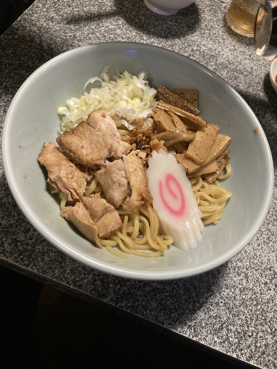 Phoenixace7's tweet photo. あぶら〜亭 桜上水本店

あぶら〜麺 https://t.co/6Y69oHPzhL