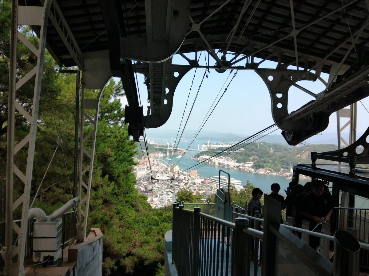 Zzpt_'s tweet photo. あんまりこっちにあげる事がないので
福山から尾道へ
しもむら2年生記念広島旅行なのです〜 https://t.co/LrlLPMkaa1