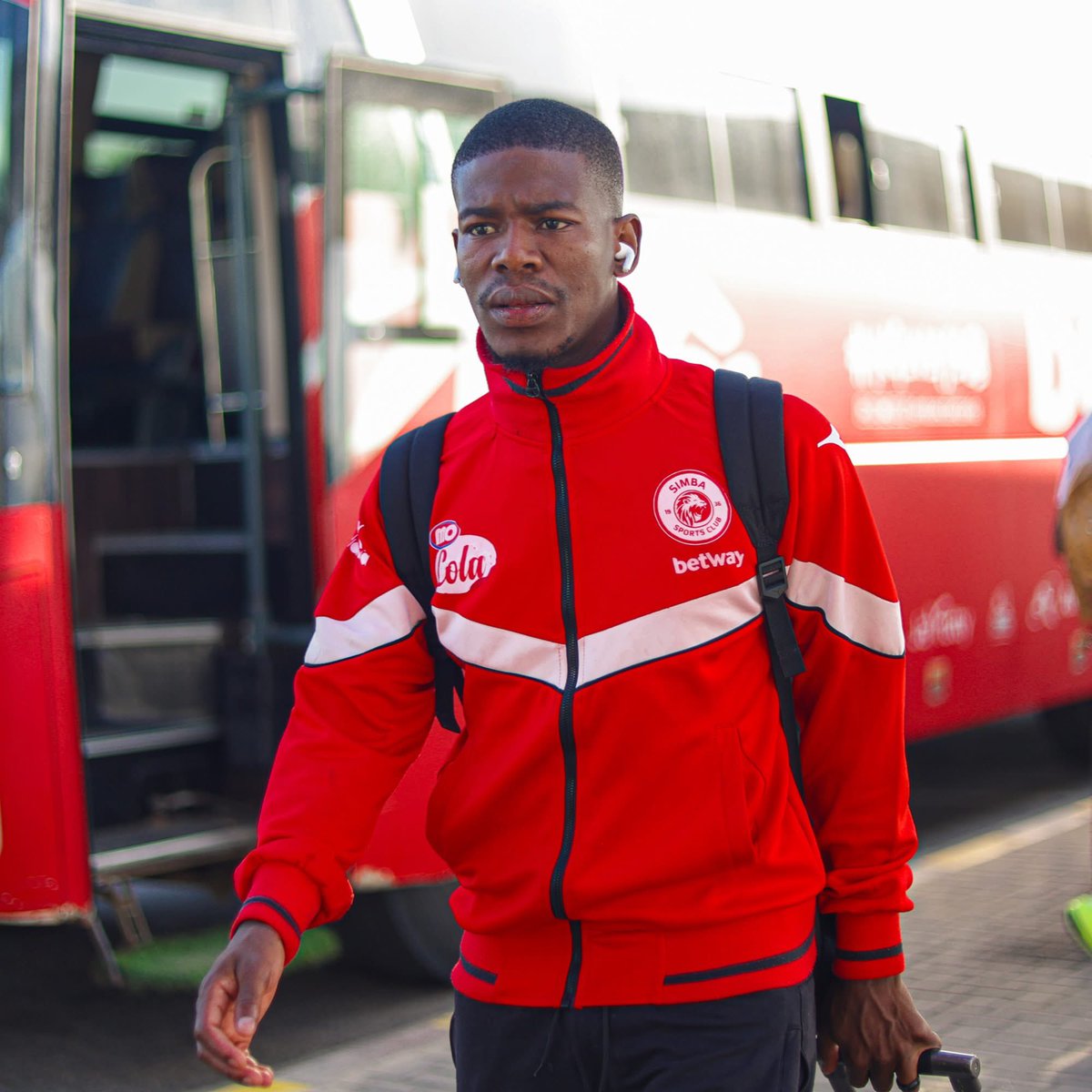 Lorenz_KO's tweet photo. Neo Maema is set to return to Simba SC on loan from Mamelodi Sundowns for the 2026/27 season. 🇿🇦🇹🇿

#NguvuMoja https://t.co/iMSxckAAsZ