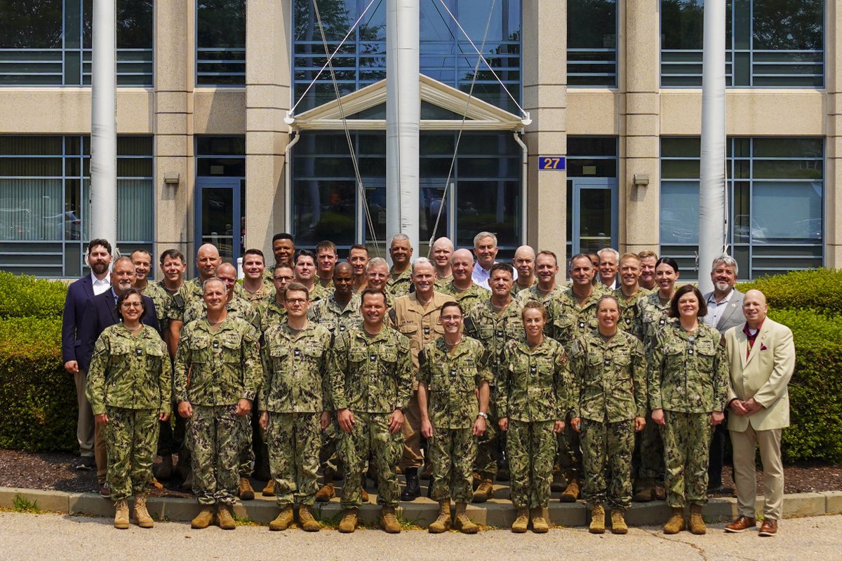 NavalWarCollege's tweet photo. The U.S. Naval War College graduated 32 students from the College of Maritime Operational Warfare’s Executive Level Operational Level of Warfare Course at Naval Station Newport, July 17, 2026. This five-day course was held from July 13–17.

Full article:
https://t.co/WdLLkcJxR6 https://t.co/brdyQD9eVZ