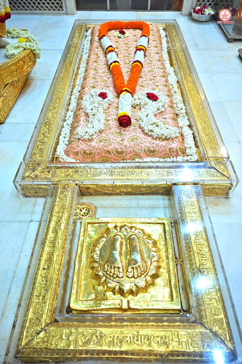 SSSTShirdi's tweet photo. *!! ॐ साई राम !!*
*श्री साईबाबा संस्थान विश्वस्त व्यवस्था,शिर्डी*
*!! ॐ Sai Ram !!*
*Shri Saibaba Sansthan Trust, Shirdi*
≈≈≈≈≈≈≈≈≈≈≈≈≈≈≈≈≈ 
*आरती :-धुपारती*
*मंगळवार ०४ ऑगस्ट २०२६*  
*Aarti :-Dhooparti*
*Tuesday 04 August 2026* https://t.co/ilyAIhLnQ1