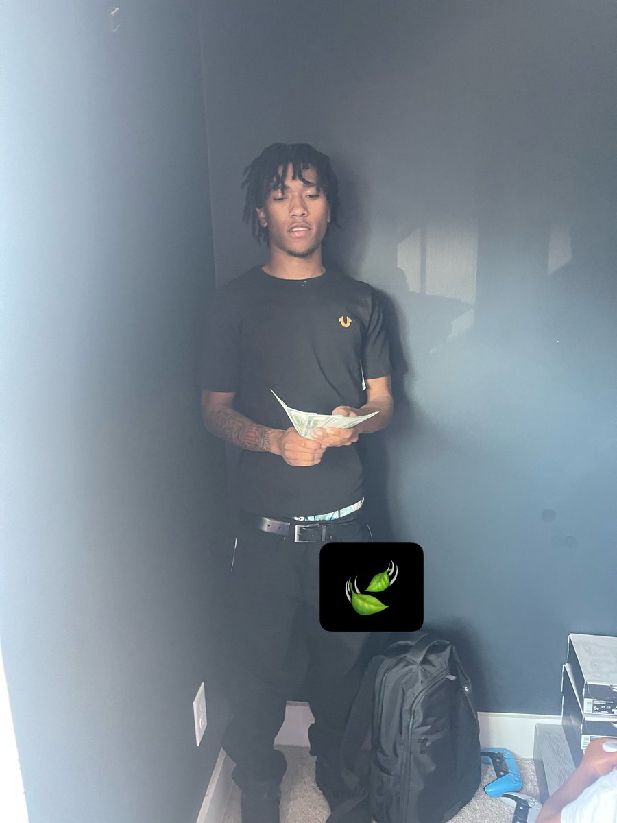 lufudd2thug's tweet photo. ween gotta luvv2fckk💰😫🤤🤤#atlplug #money #atlplug #college #skinnybigdick #memphislink #nashvillelinks #atLlink https://t.co/MMotYw1j0a