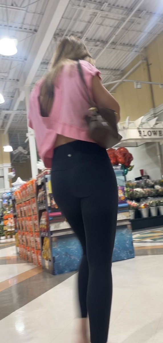 youurweakness12's tweet photo. super hot and tight blonde bop 
#bop #irl #slut https://t.co/nSiB2EP4Bi