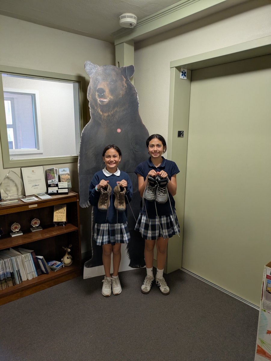 tuleyomeorg's tweet photo. Heading to the mountains in August? Have your kids already grown out of their last pair of hiking boots? Tuleyome offers free 6-month loans of hiking boots to kids up to age 18! Come see us at our monthly office hours event 2:30-5:30 on Wednesday 8/5 in Woodland. https://t.co/liDOZhf2OR