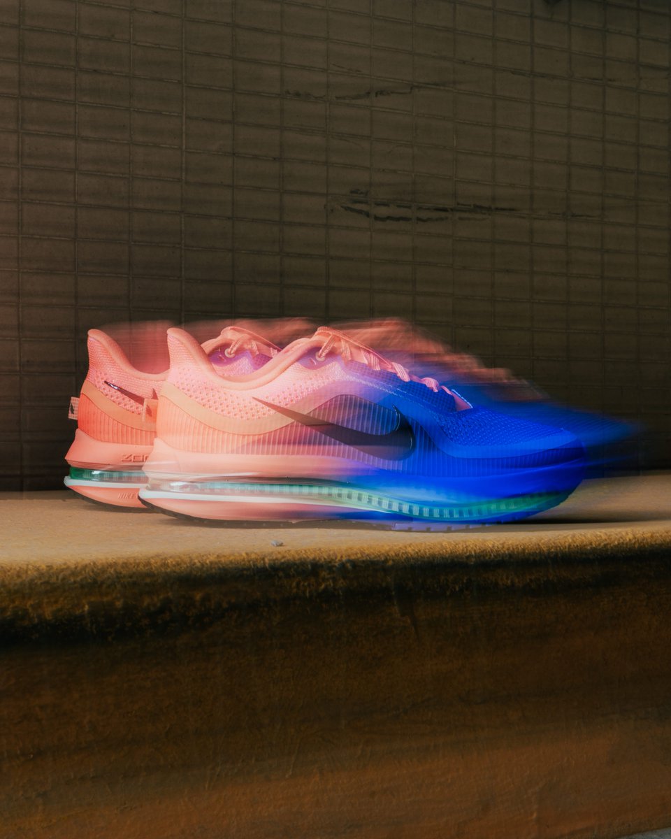 DTLRVILLA's tweet photo. The Perfect Color way! The #Nike Pegasus Premium 'Racer Blue/Atomic Pink' is available in-store and online. 

Link to Nike: https://t.co/9nG4P7yS3b https://t.co/Q43h4i3OUH