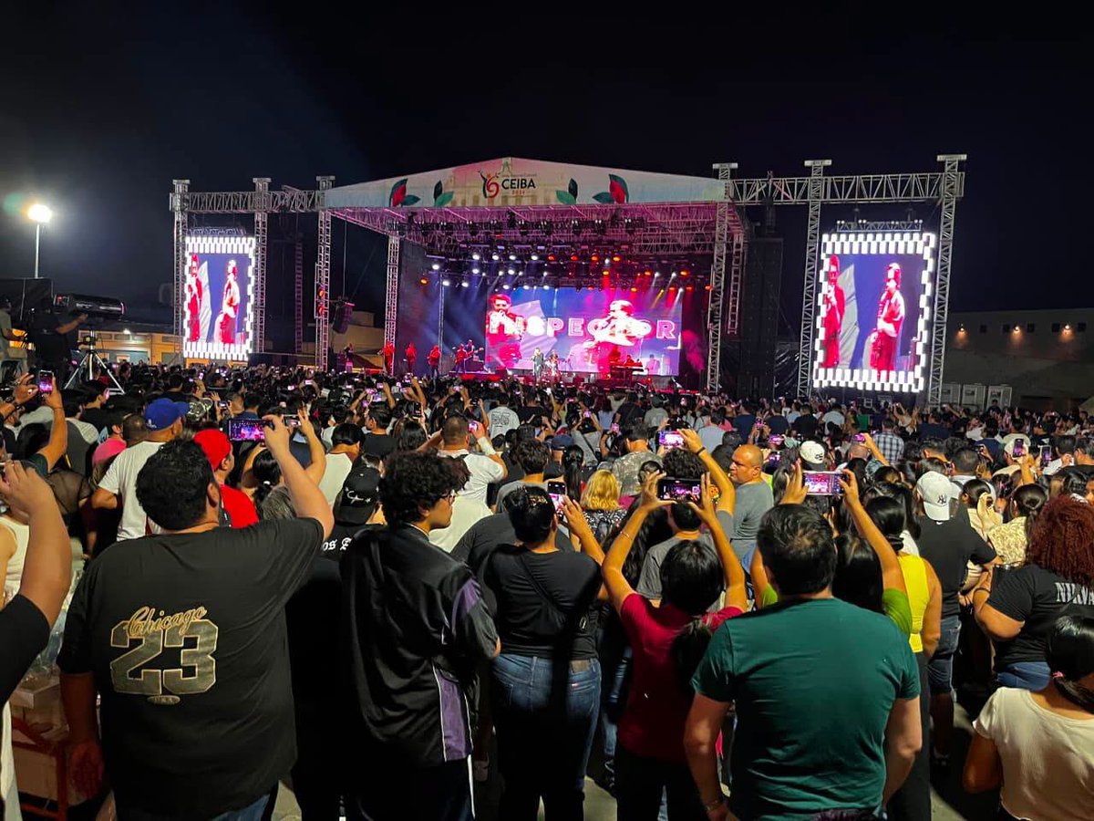 DiarioPresente's tweet photo. 📰#ContraPortada| ‘Ceiba en el verano fue un éxito’: @TabascoJavier 

Nota completa 🗞: https://t.co/NZSPUhIh3I

✨Síguenos en Redes Sociales

|#Noticia |#Tabasco |#DiarioPresente https://t.co/EGohP1eRXj