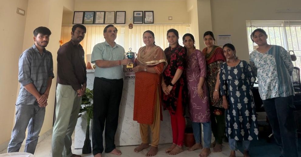 Sundar_Techno's tweet photo. 🏆 Congratulations to STS Team member, recognised as the Best Sales Performer for July 2026 at Sundar Techno Solutions!
Her dedication, customer focus and consistent performance are truly appreciated. 👏
📧 sales@sundartechno.com
📱 +91-9482081014
#TeamSTS #BestPerformer https://t.co/iBBXKAWved