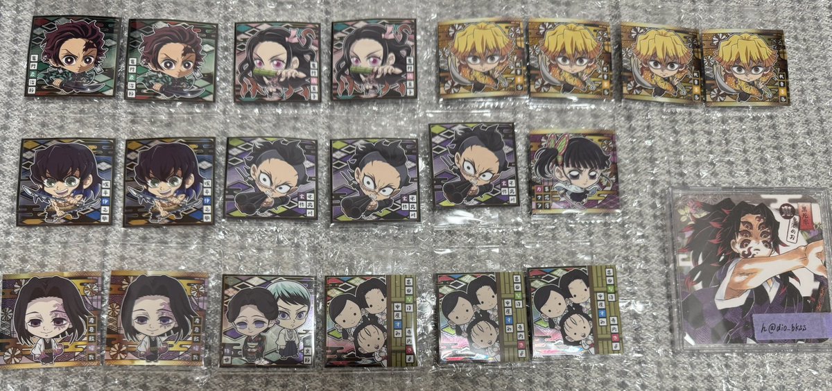 dio_bkss's tweet photo. 交換 譲渡
鬼滅の刃 にふぉるめーしょん ディフォルメシール ウエハース 其ノ十五 15

譲
画像
(5thレアは時透2,煉獄1)

求
黒死牟
2枚目のみ50円/枚(キャラ毎優先)

都内手渡し、郵送
2枚目は複数提供可
レア度が高いものでお声がけが重なる場合はまとめての方優先
お願いします。 https://t.co/fgQV5FJHGs