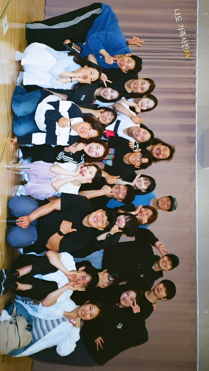 beside_hyun's tweet photo. 빨래 가족사진🫶🫧

🔗https://t.co/JUDN3WdQzJ https://t.co/QyecsGZE06
