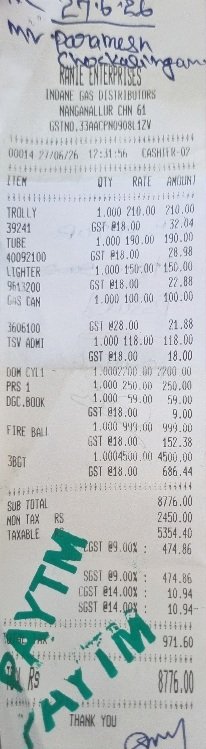 Paramesh_C's tweet photo. @IndianOilcl Start giving new lpg connections. Waiting since March with literally no info on when my LPG will be delivered despite paying. @HardeepSPuri  why is it @IndianOilcl launching 5kg and 10kg ftl cylinders and not open domestic connections. want to keep extracting more money ? https://t.co/wsNlX6pJuU