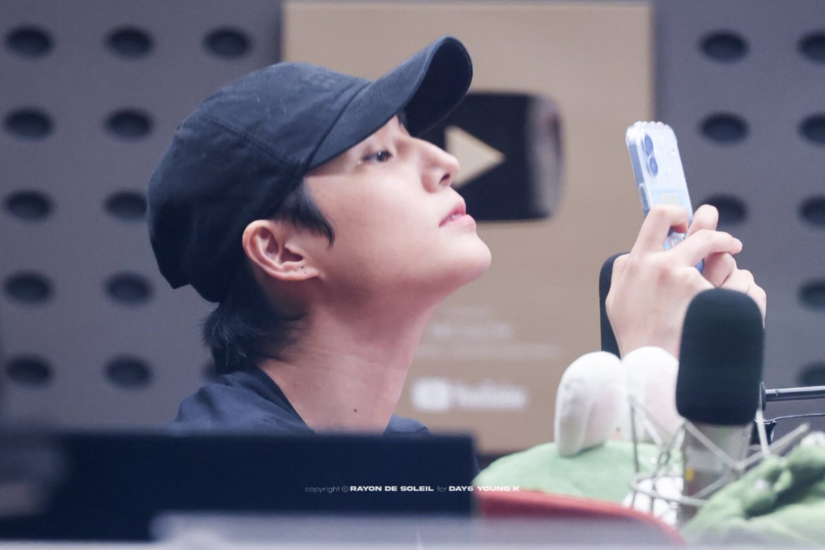 _rayondesoleil's tweet photo. 260804 한키라
귀엽고 잘생기고🖤

#영케이 #YOUNGK #DAY6 #데이식스 https://t.co/tZ4ebindb1