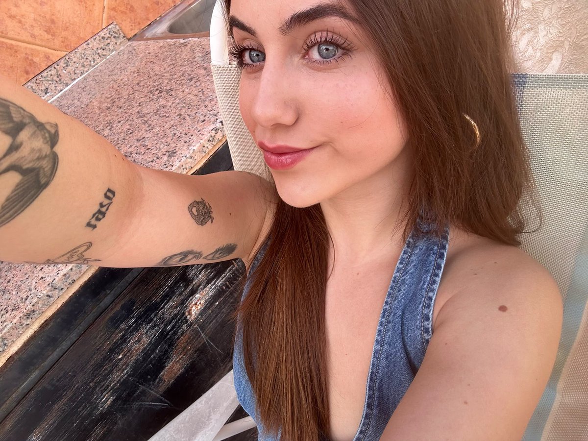 clau04lop's tweet photo. A rembolsar el sushi pringado💅🏻🫰🏻 #findom #moneymiss #paypig #finsub
#sumiso #dominacion #moneyslave
#pagafantas #slave #finfet #pelele
#cornudosumiso #sumisofinanciero
#cajerohumano https://t.co/4DRYVvz7Pf