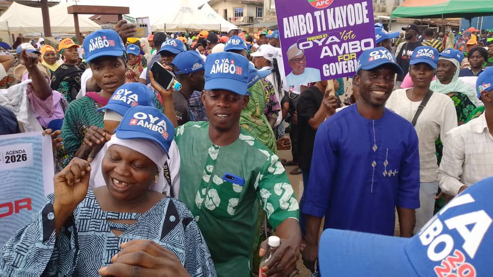 salawueedris1's tweet photo. OYA✊🏼❤️

BIG NAME in OLORUNDA LOCAL GOVERNMEN🤭✊🏼. 

OTAEFUN WA O. https://t.co/bacGF7TDHJ