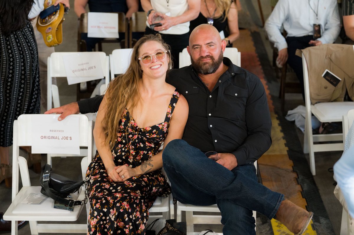oneroundgetdown's tweet photo. It was a pleasure to have meet both @RondaRousey and @travisbrowneMMA  you guys were so delightful and wonderful. At Napa Knock Out https://t.co/wvToJAMD5l
