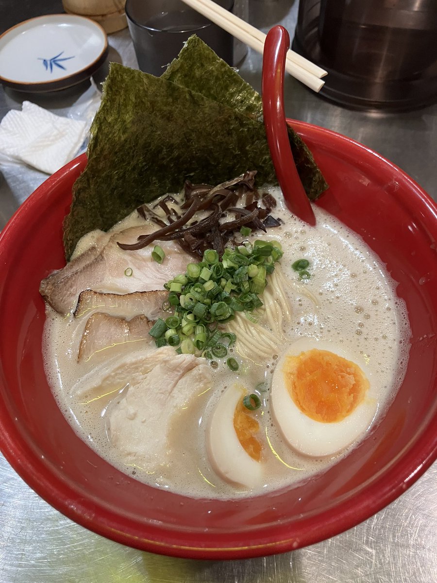 deme1222's tweet photo. ラ後のラ
ライブ後の🍜は美味すぎちゃん
#美味しゅうございました
#岸あさこです https://t.co/rJ9CNxO9h7