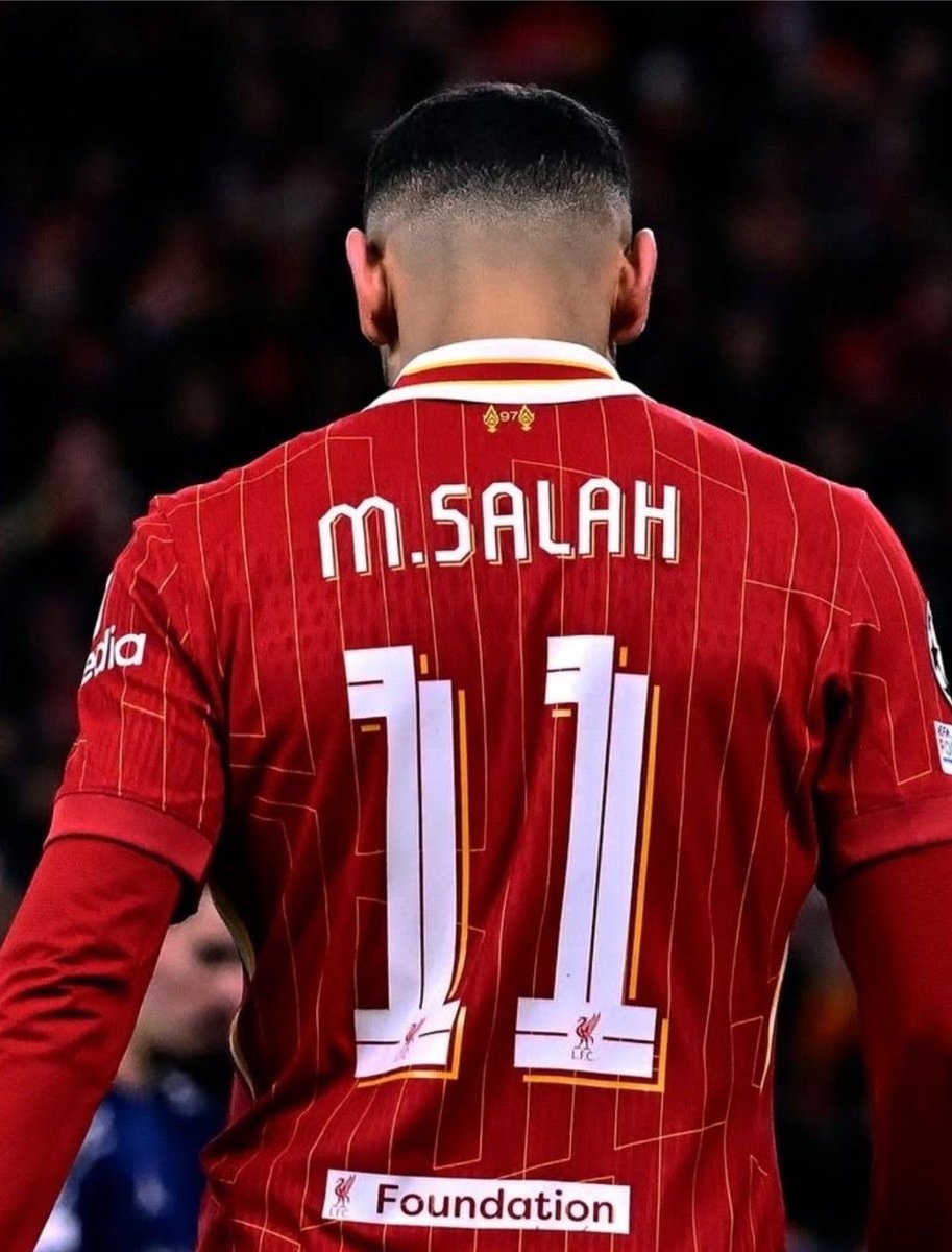 furkanngulsen's tweet photo. 10m€’lardan 22m€ maaşlara çıkan herife o paraları vermeyip sağa, Antony, Soule, Diaz, Bakayoko alırsan o zaman seni kutlarız ama oraya yine ne yapacağı belirsiz birini alırsan sabaha kadar eleştiririz seni https://t.co/V0DDyI493b