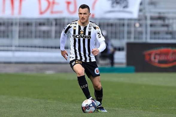 Mathys35z's tweet photo. 🇫🇷|Mercato du Mans💊 (part4) « EXPÉRIENCE » 👴
Milieu offensif remplacent:
Choix 1: Antonin Bobichon âge: 30 ans Nat: France 🇫🇷 Taille: 1m78
Choix 2: Madih Talal âge: 28 ans Nat: France 🇫🇷 Taille: 1m78 https://t.co/prDIlHFZUI