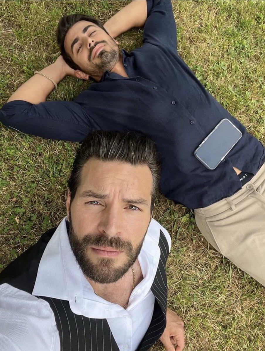 noorrturk's tweet photo. -
إمين من حساب سردار serdar_yildrim على انستغرام ✨💙

#Emingünenç #araftadizi #arafta #merteş https://t.co/1OVGG3LOKx