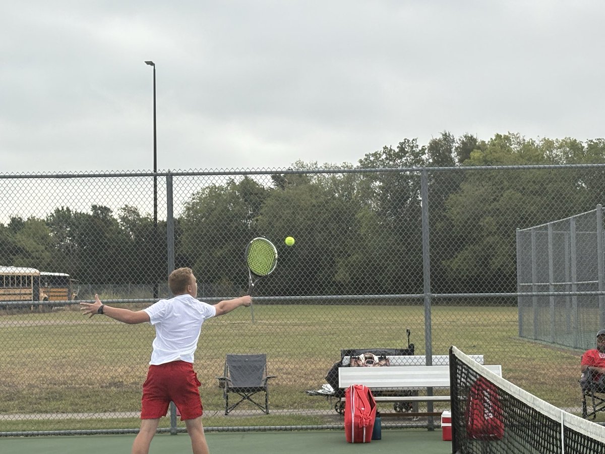 LbhsTennis's tweet photo. BRONCO Varsity Tennis starting fall tennis in Groesbeck. RISEUP! @BeltonISDAth @BeltonISD @LBAthleticBoost @LakeBeltonHS https://t.co/6r9oDeMtMe