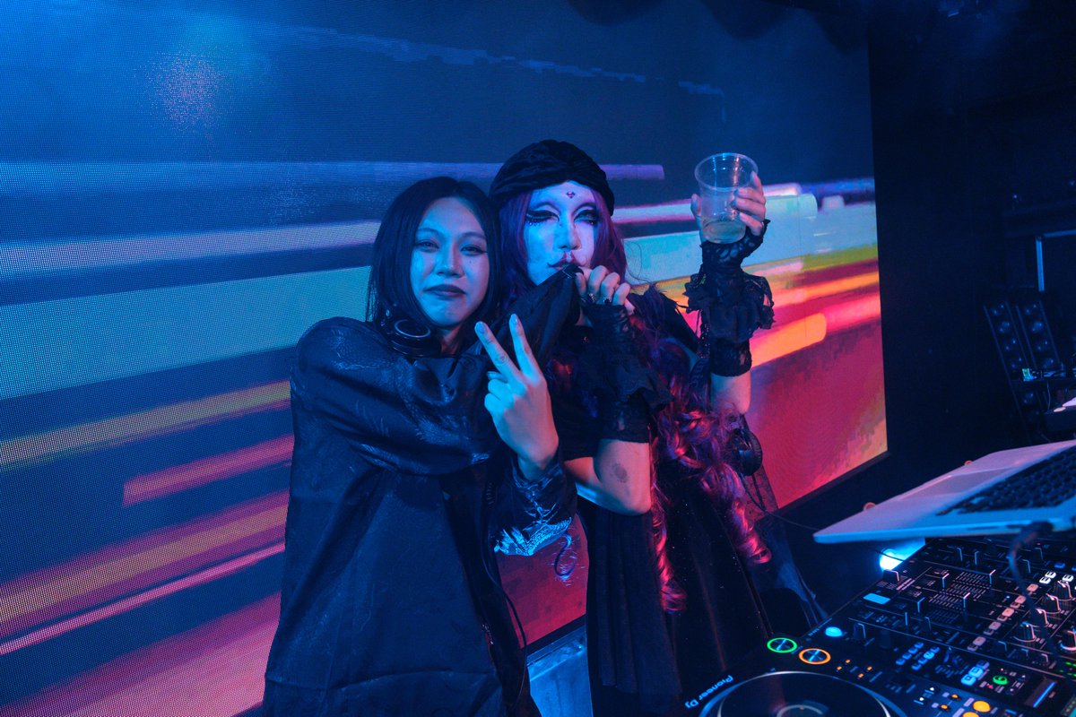 DJSiSeN's tweet photo. プロパガンダ2026
オフィシャル写真より❦

#女装プロパ https://t.co/Go01H14oE2