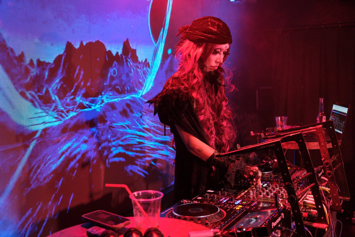 DJSiSeN's tweet photo. プロパガンダ2026
オフィシャル写真より❦

#女装プロパ https://t.co/Go01H14oE2