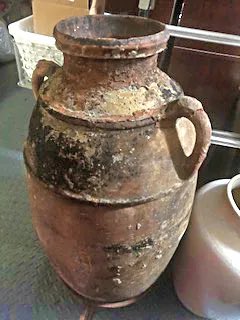 fancypants200's tweet photo. @abdullahkhnaim @tentacruel_eth @TsByNats For even further context, this is what a water jars would look like for that time period. I wouldn’t trust a 3 year old with a small cup of tea let alone these. But apparently the 3 year olds in Adbul culture are some baby hulks. https://t.co/FIbWj2OYY7