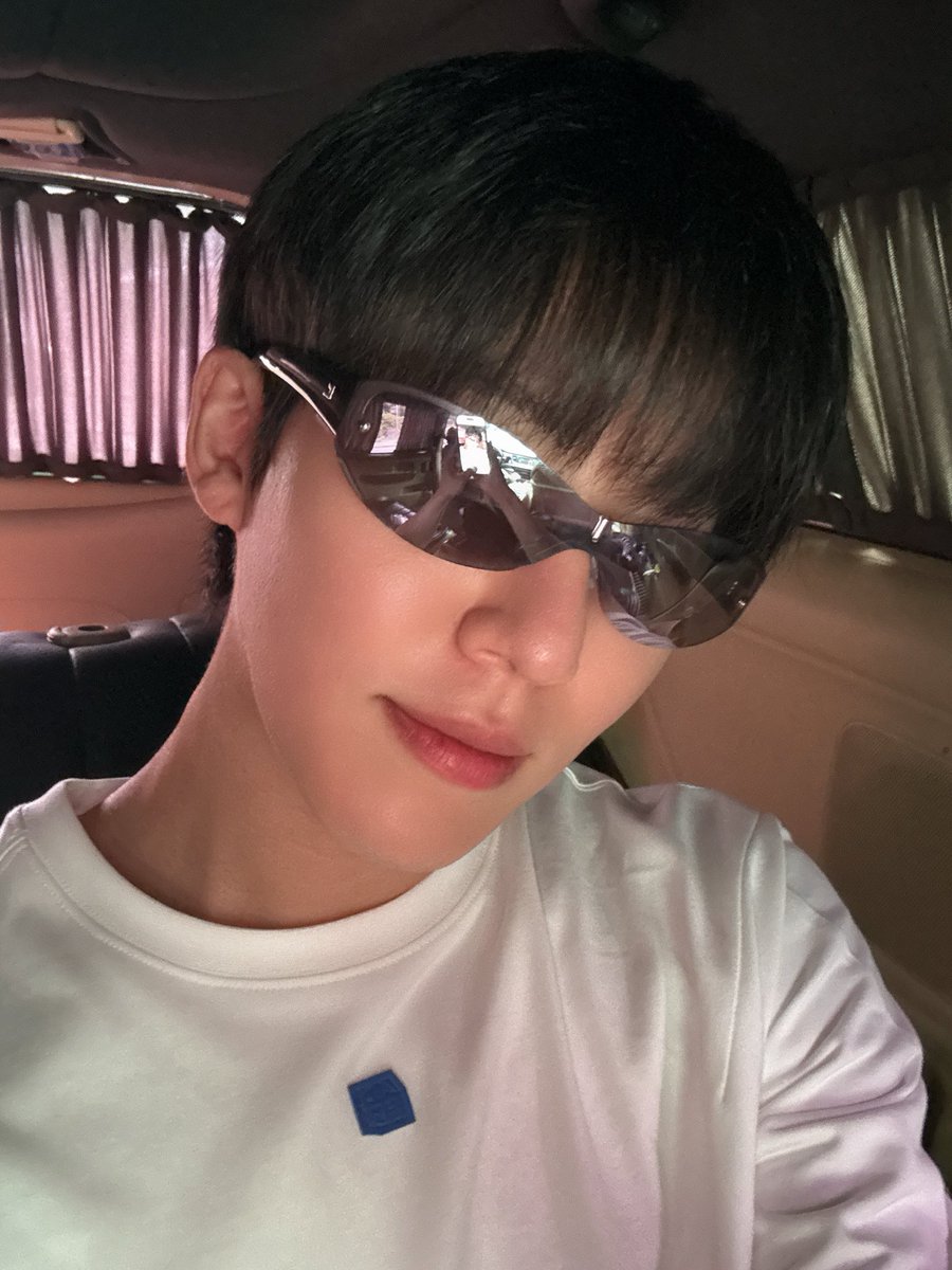 sundubuS2's tweet photo. 니가 좋아
니가 웃겨서 좋아~~ https://t.co/N2XU3cHtcb