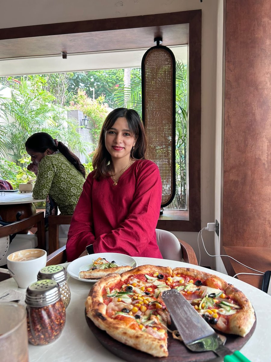 avijeet_writes's tweet photo. An accidental meetup in PATNA with @wrotagonist 

I received a message: 'You're in Patna, and you didn't tell me!'

I was a bit confused about what this Pahadi woman was doing in Patna!

We had a 1-hour conversation on GMeet 4 days ago regarding work, and I had no idea I would meet her here.

We have known each other for 3 years now, and she has helped me a lot in my work.

Now she is also helping me to build my personal branding agency.

I really had a fun day today, and we talked for 3 hrs non-stop, and it was really amazing to meet people in real life.

PS: We also tried to recreate this trending picture thing, and we failed miserably. 😂