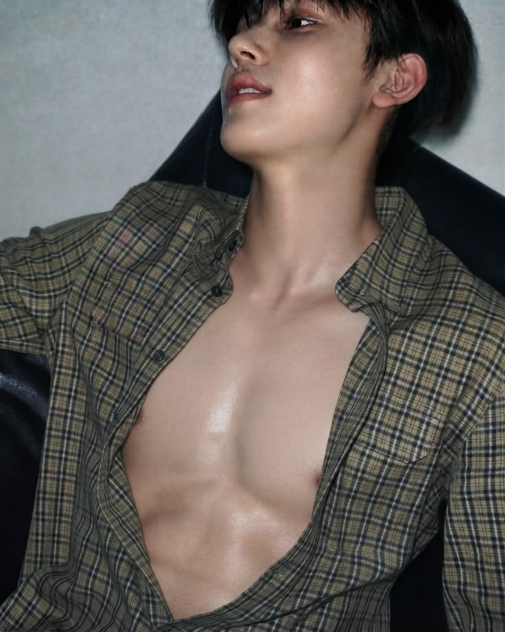 corcoerr's tweet photo. 분위기로 내심장을 건드리다......
09 맞니.. https://t.co/xqfSXCCwS7