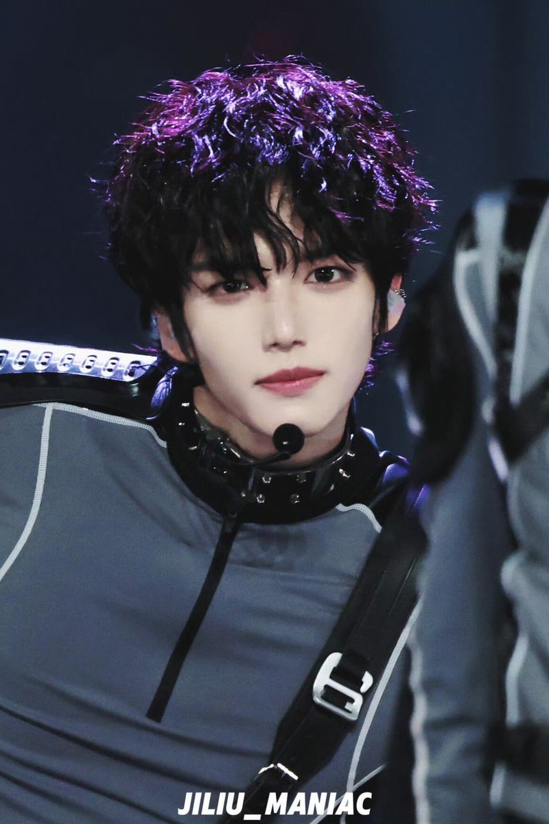 Winterring124's tweet photo. 하민이 TMI 6가지 공개🎂
1.딸기 쉐이크 &amp; 초콜릿 케이크 좋아함
2.좋아하는 색은 빨간색
3.중국어 문장 읽고 쓸 줄 앎
4.인형 키링 달고 다니는 거 좋아함
5.팬들을 진짜 진심으로 아껴줌
6.바로 오늘의 생일 스타✨

HAPPY 20TH HAMIN DAY
#해피하민데이_나의자전거소년
#20DreamsWithHamin https://t.co/URvaybWx7u