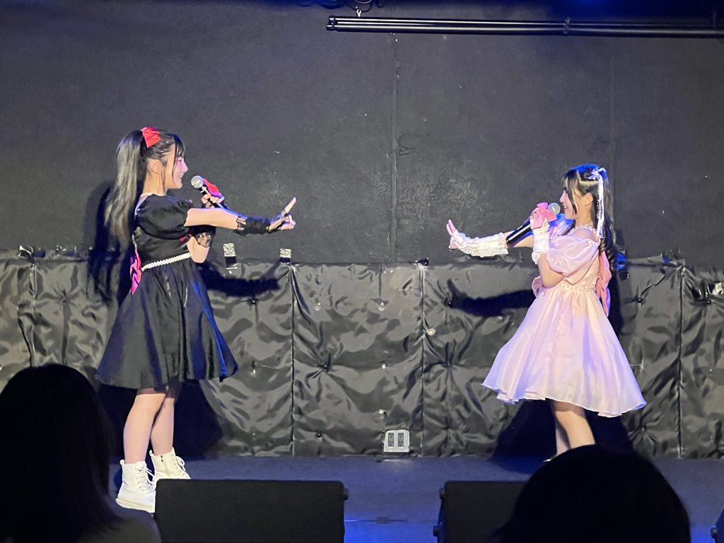 mizutama_pine's tweet photo. 催眠術には掛かったのはどちらでしょうか？
#水玉パイン https://t.co/NI9HT8tYBs