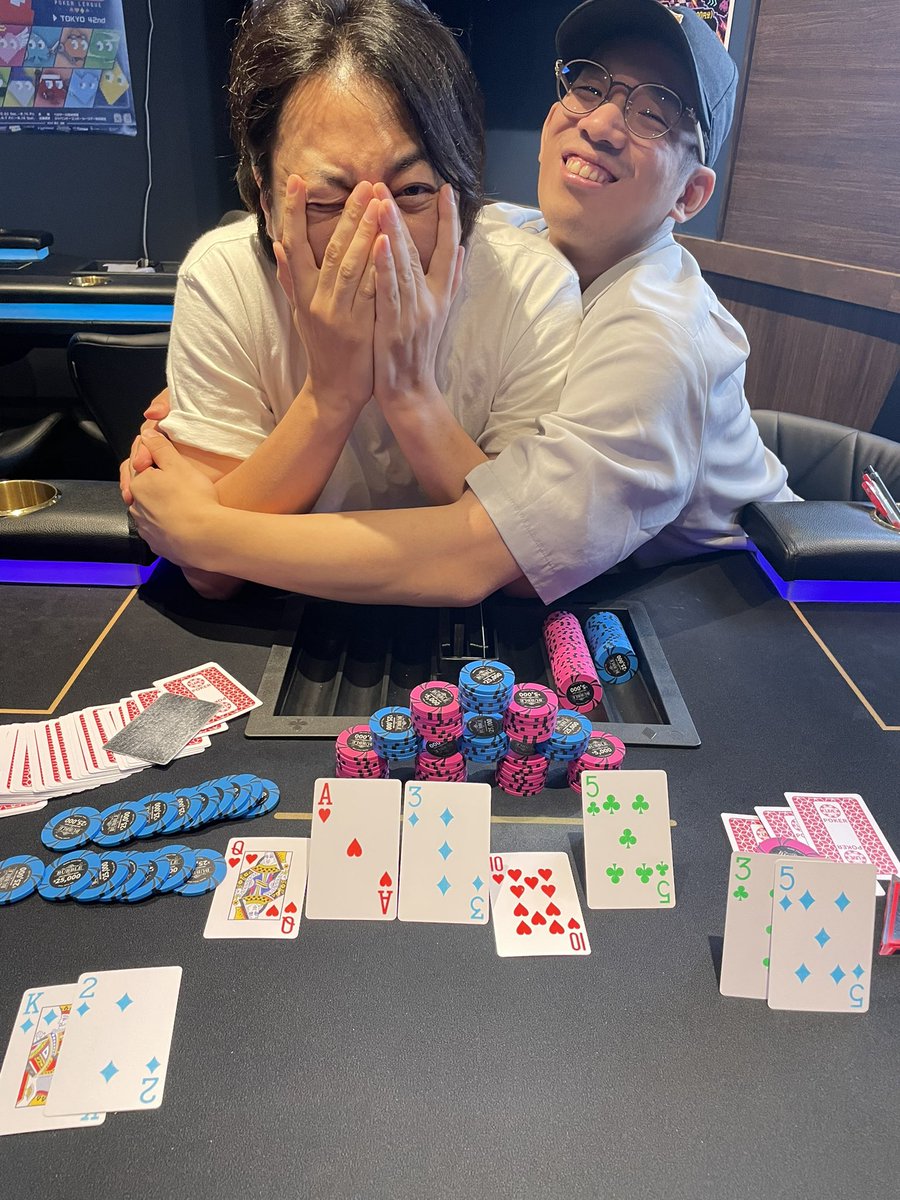 BUBBLEikebukuro's tweet photo. 【🎰7-max Super Stack 300K🎰】

本日の優勝は〜〜⁉️

🥇SHINVA様
🥈フカヒレ様
🥉わたる様
🌟KOO様
🌙ターニャ様

皆様ご入賞おめでとうございます🍾🎉㊗️ https://t.co/gygo2MckX5