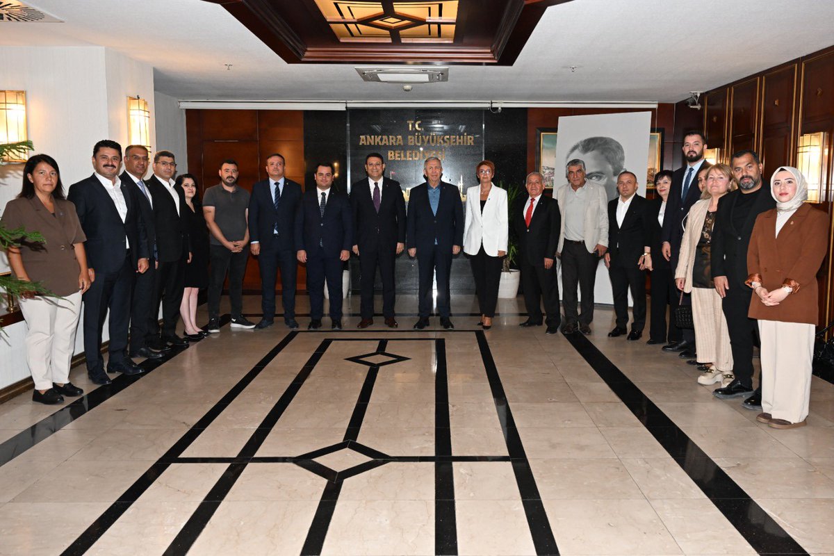 avidrissahin's tweet photo. DEVA Partisi Ankara teşkilatımızla birlikte Ankara Büyükşehir Belediye Başkanı Sayın Mansur Yavaş’a nezaket ziyaretinde bulunduk.

Nazik ev sahipliği ve samimi sohbetleri için kendilerine teşekkür ediyor, çalışmalarında başarılar diliyorum.

@mansuryavas06 @ankarabbld https://t.co/CZpqDTOVHo