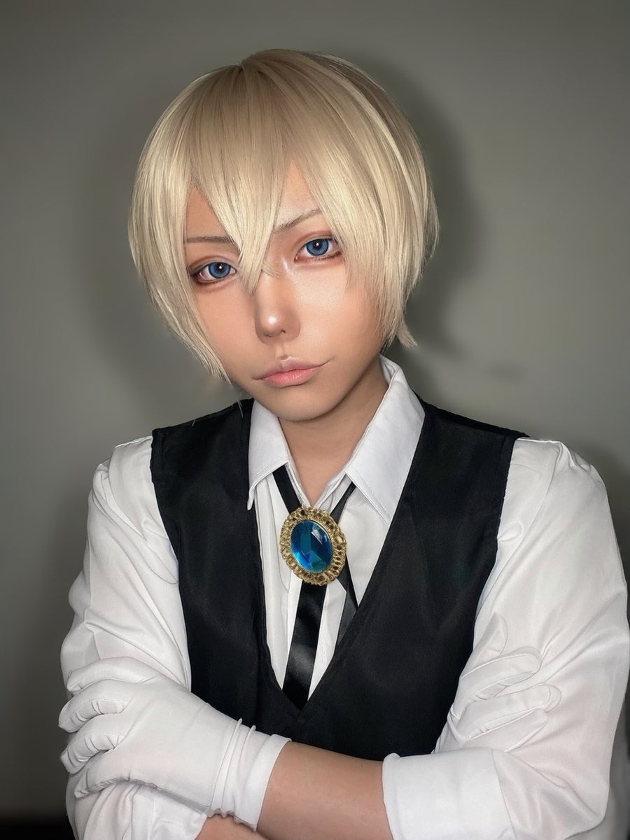 ak_love153's tweet photo. 家にあるものだけでcos

加工しすぎてもはやAI https://t.co/DpZAdEYfSc