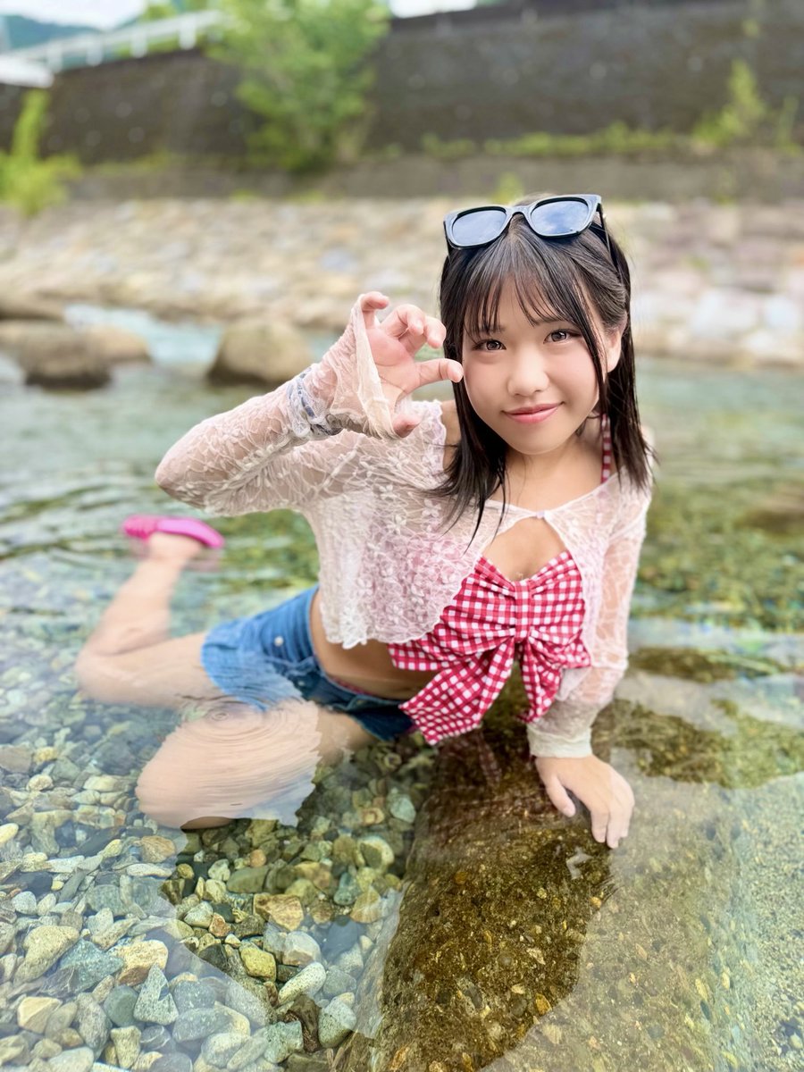 himawaremama's tweet photo. 8月22日(土)
ひま🌻 I　J　K　L
4枠あるみたいです💦
夏 ひま🌻  真夏コーデ💕︎💕︎
を用意していますよ😊

よろしくお願いします🙏
早く埋まったら嬉しいな… https://t.co/QNEiQchZsY