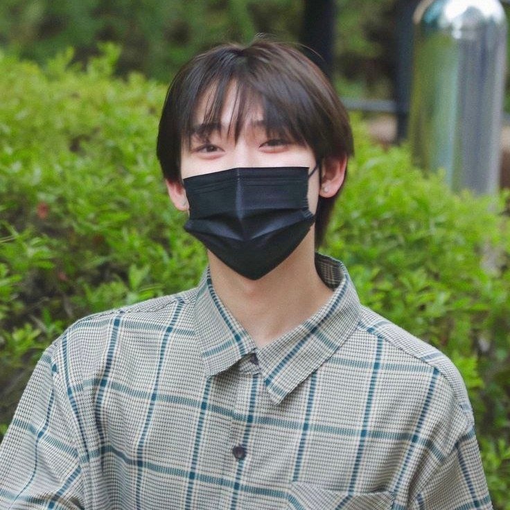 wonuyaki's tweet photo. only in quiet letters
#sunwon au

Mackie (ksn) always thought he had no chance with his crush, Haji (yjw). Until suddenly, fate hands him an unexpected opening.

The only problem? He's awkward, stutters like crazy, and can barely function whenever Haji is around. https://t.co/m4TwXdCBkO