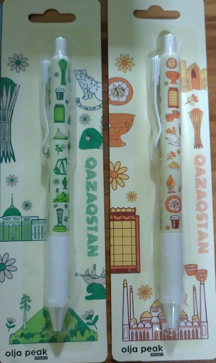 yksilkroad's tweet photo. お土産屋さんってモールにありそうだけど意外とないのです。モールで現地アパレル以外のお土産を調達するなら、MARWINという本文具おもちゃ店に寄ってみて。ノートやボールペンはお手頃価格。デザイン豊富なご当地ボールペンは500テンゲでした(2025年11月)。今アスタナを使ってるけど書きやすいです。 https://t.co/T6gVraE1DG